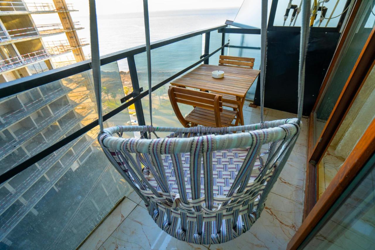 Your Studio On The Beach! Batumi Exterior foto
